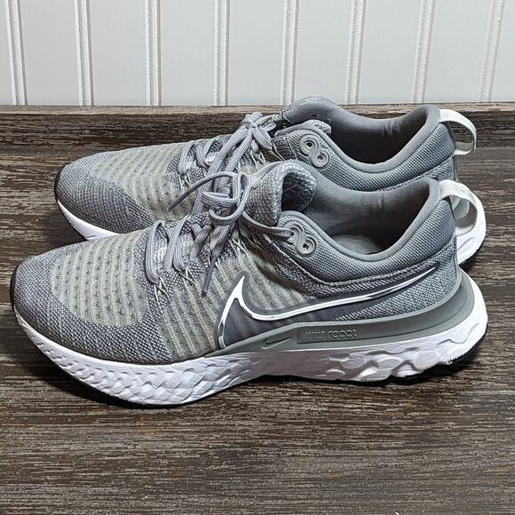 Nike Women's Gray React Infinity Flyknit CT2423 Running Shoe Size 9.5. - Picture 3 of 8